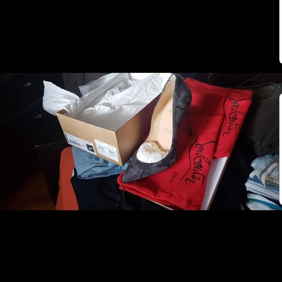 Christian Louboutin pumps size 37.5 (US 7.5) - Picture 5 of 8